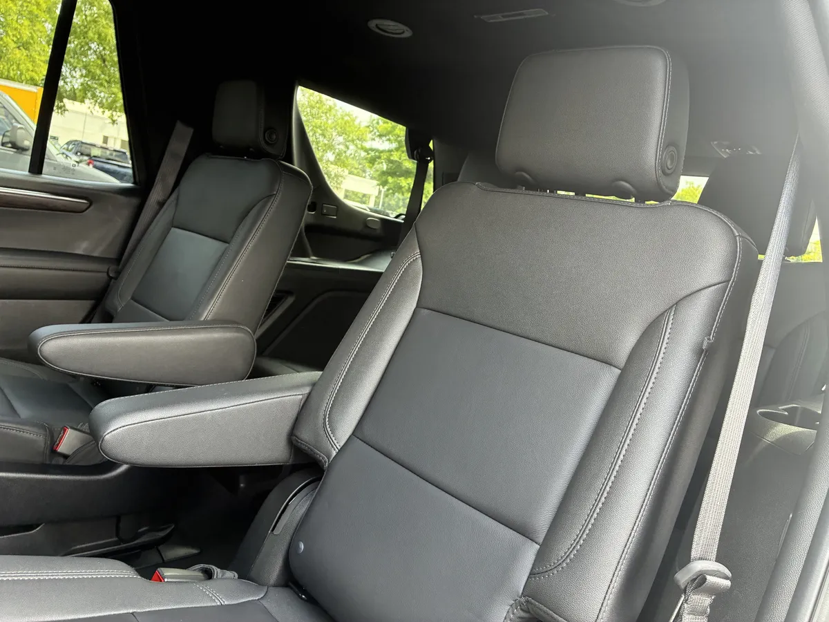 2026 Chevrolet Tahoe LT thumbnail 17