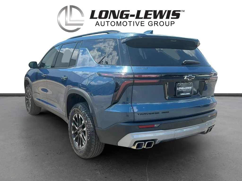 2026 Chevrolet Traverse Z71 thumbnail 4