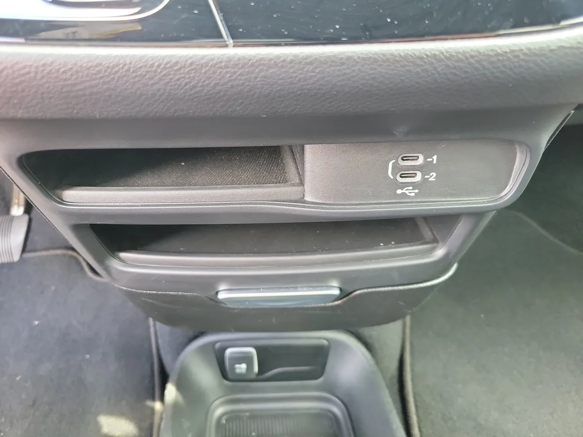 2026 Chrysler Pacifica Select thumbnail 14