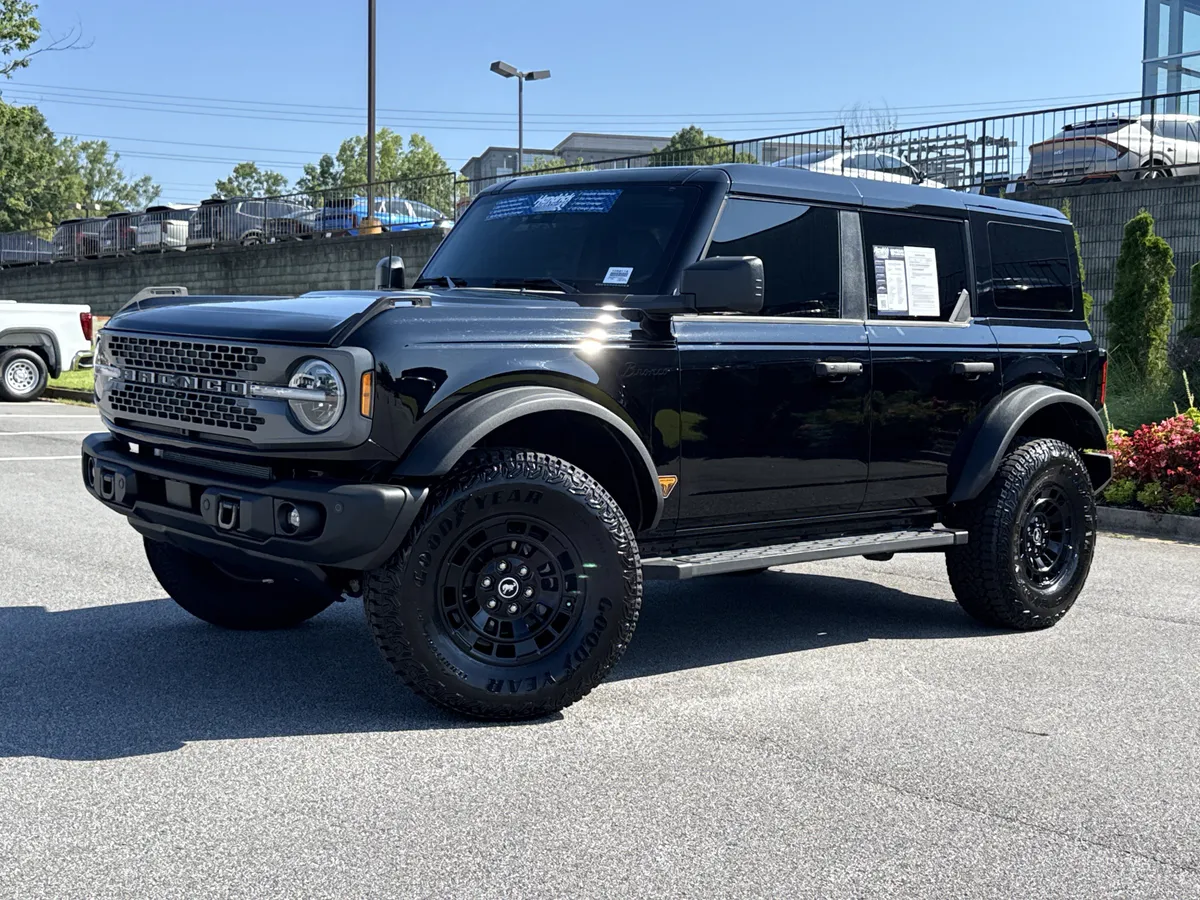 2026 Ford Bronco Badlands thumbnail 4