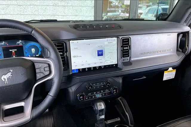2026 Ford Bronco Badlands thumbnail 9