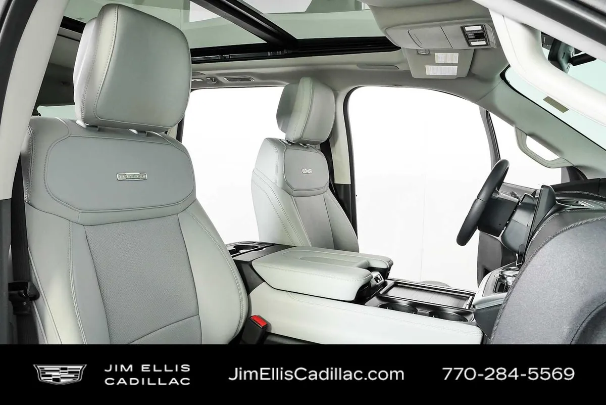 2026 Ford Expedition Max Platinum thumbnail 25