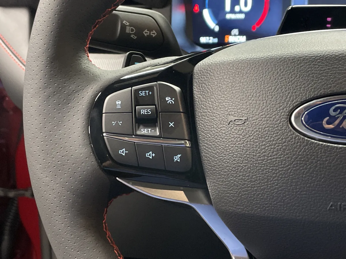 2026 Ford Explorer ST thumbnail 19