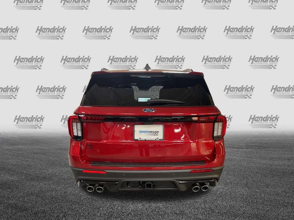 2026 Ford Explorer ST thumbnail 9