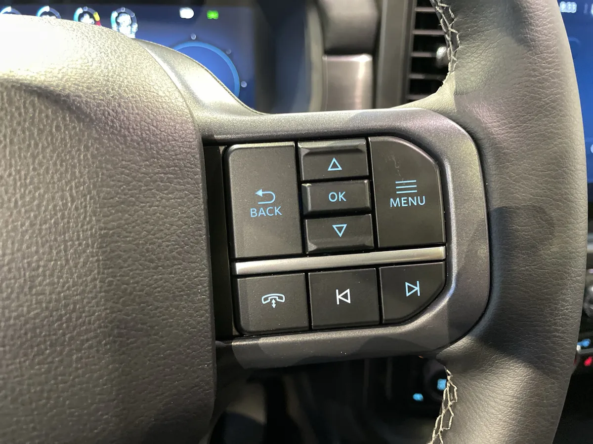 2026 Ford F-150 LARIAT thumbnail 20