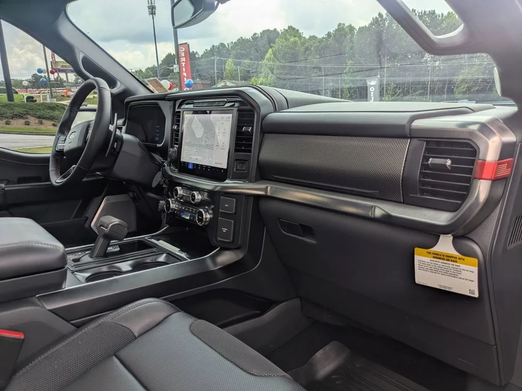 2026 Ford F-150 Raptor thumbnail 29