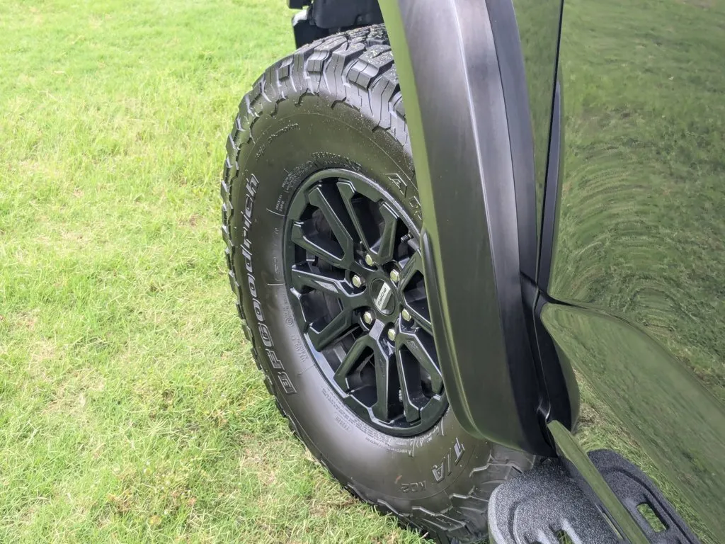 2026 Ford F-150 Raptor thumbnail 9