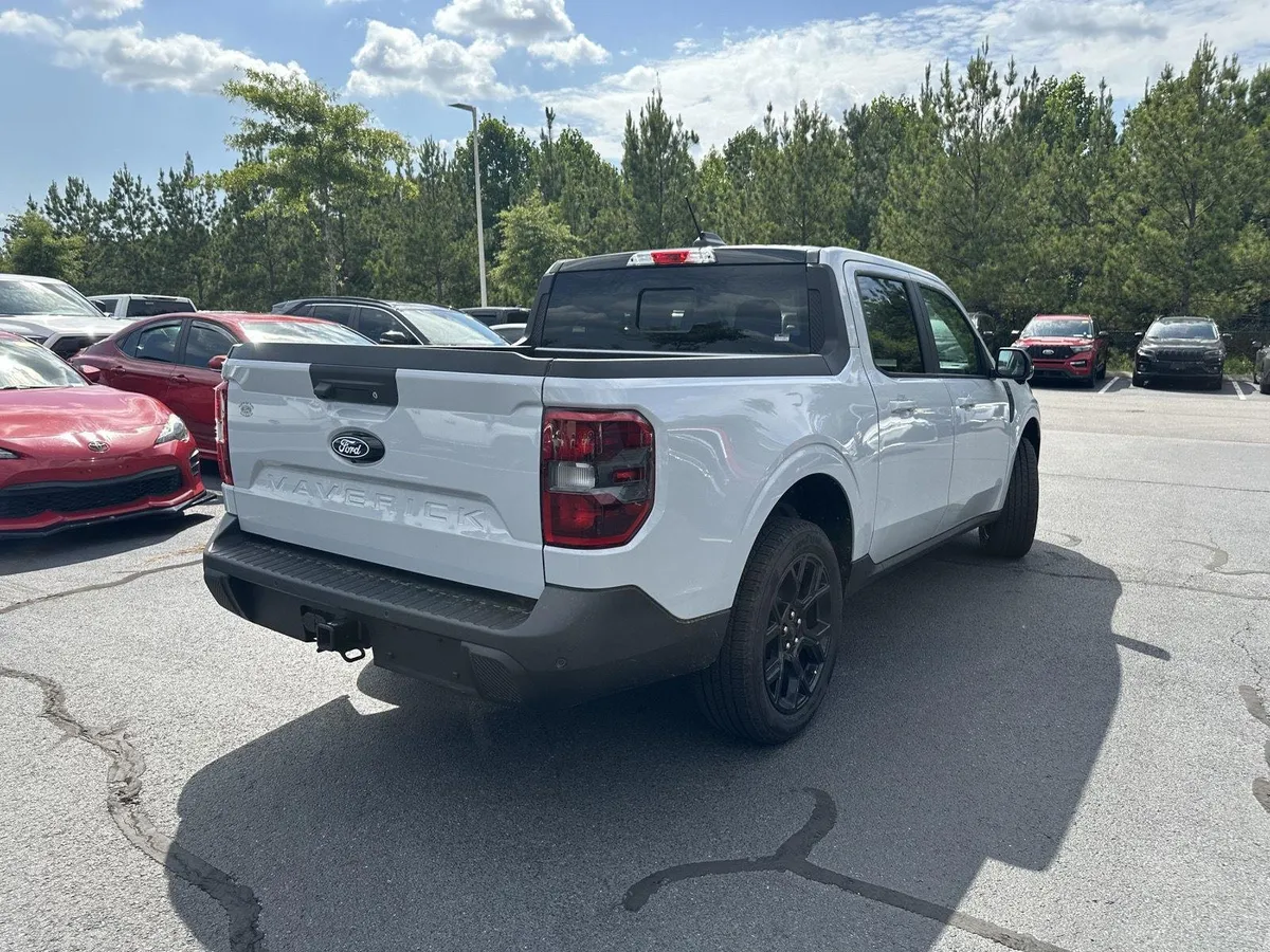 2026 Ford Maverick Lariat thumbnail 6