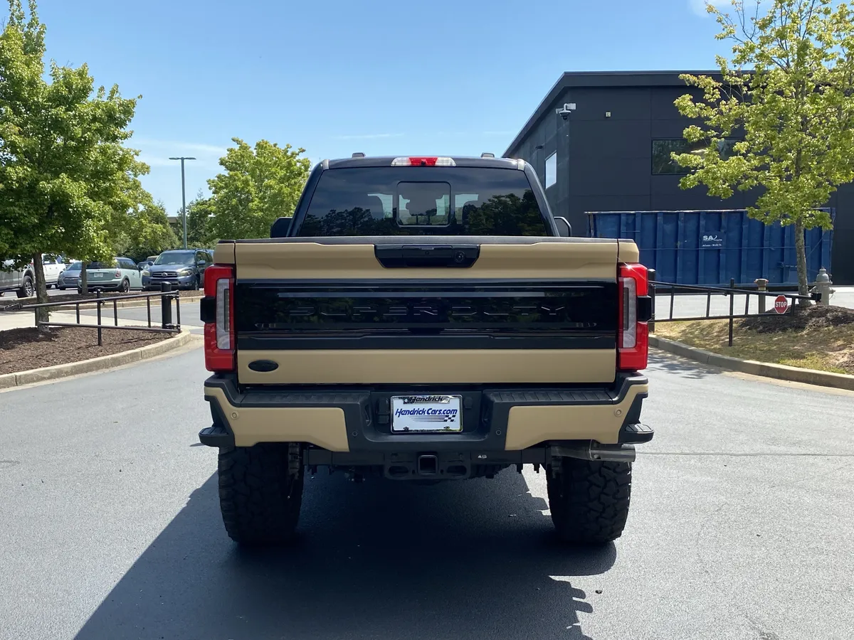 2026 Ford Super Duty F-250 SRW Platinum thumbnail 14