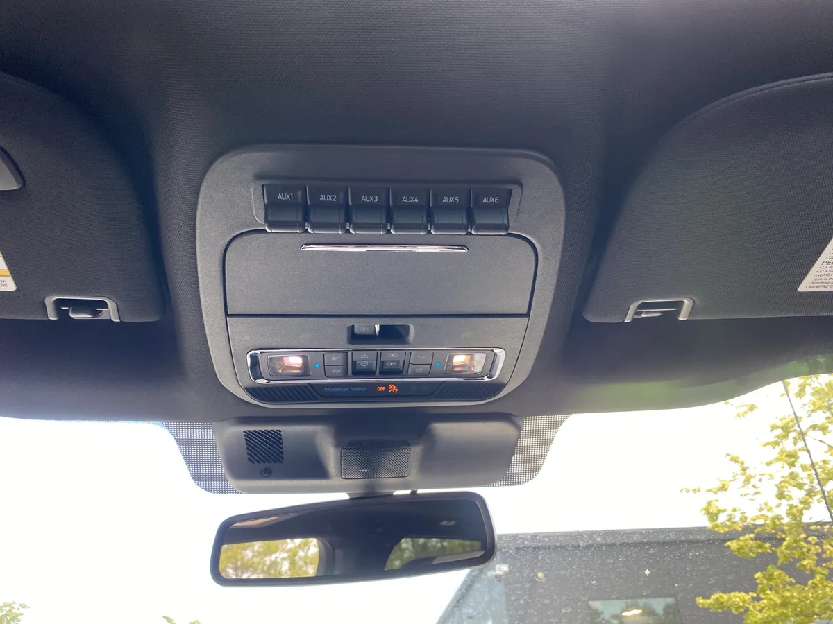 2026 Ford Super Duty F-250 SRW Platinum thumbnail 47