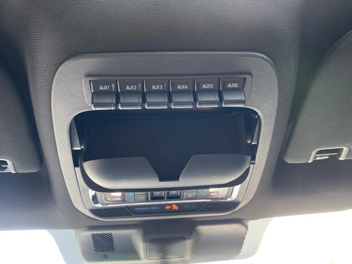 2026 Ford Super Duty F-250 SRW Platinum thumbnail 48