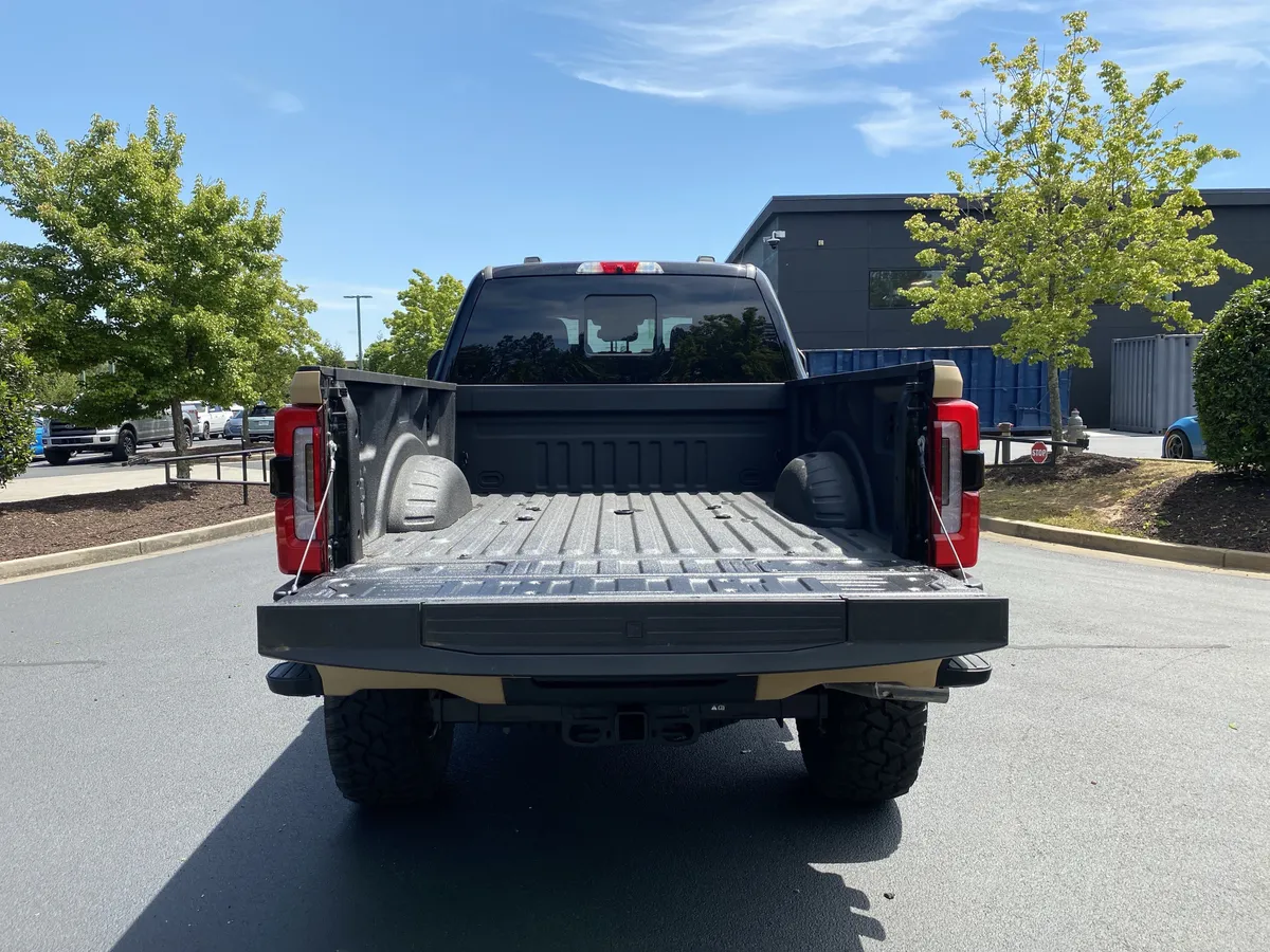 2026 Ford Super Duty F-250 SRW Platinum thumbnail 51