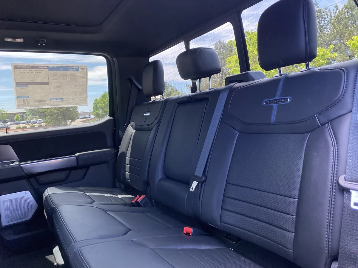 2026 Ford Super Duty F-250 SRW Platinum thumbnail 8