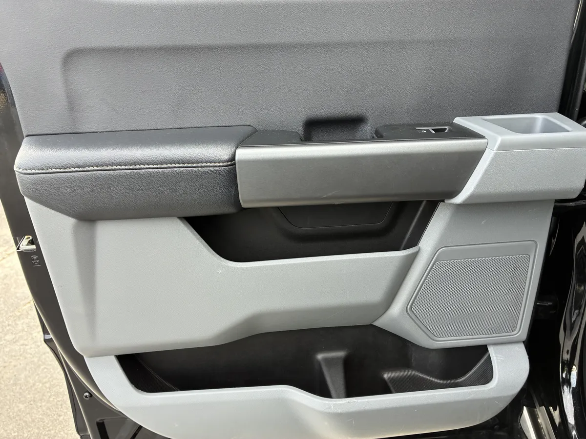 2026 Ford Super Duty F-250 SRW XL thumbnail 14