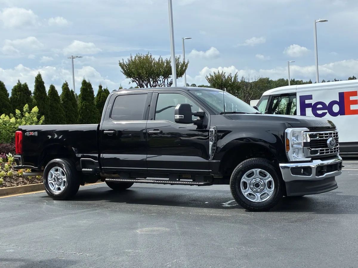 2026 Ford Super Duty F-250 SRW XL thumbnail 2