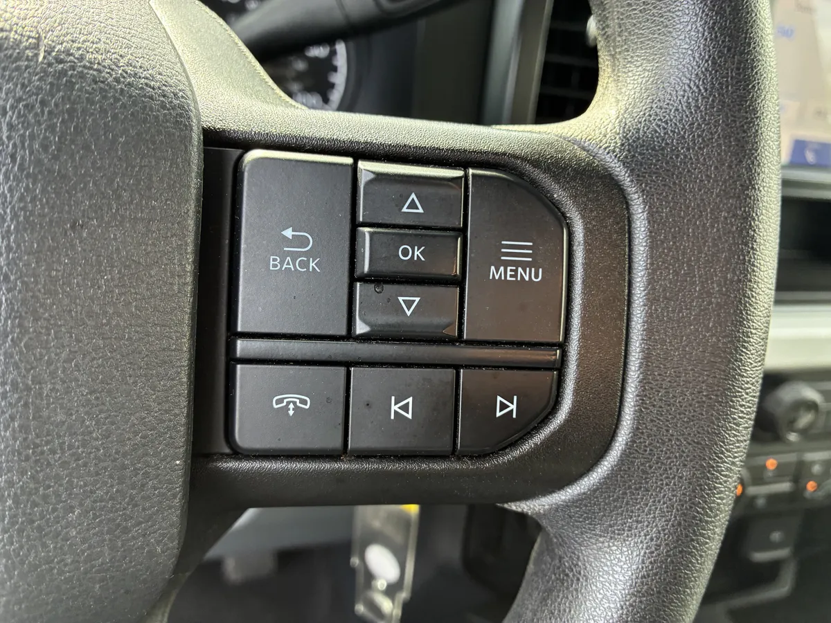 2026 Ford Super Duty F-250 SRW XL thumbnail 26