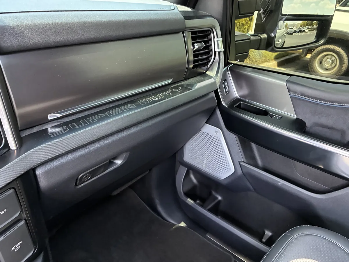 2026 Ford Super Duty F-250 SRW XL thumbnail 35