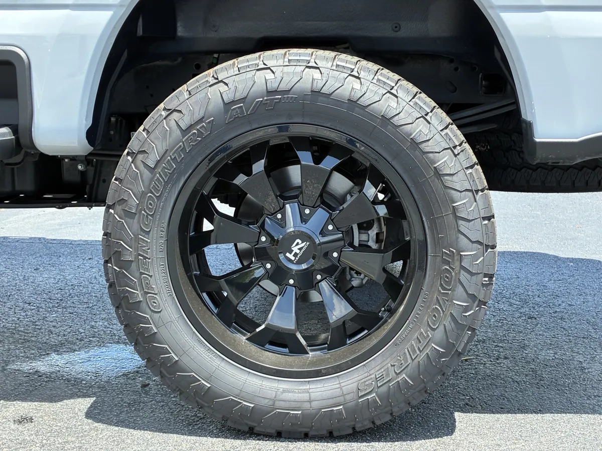 2026 Ford Super Duty F-250 SRW XL thumbnail 9