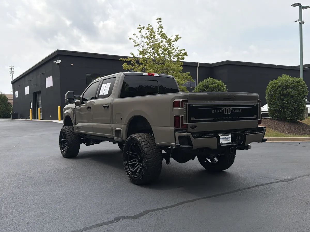 2026 Ford Super Duty F-350 SRW King Ranch thumbnail 15