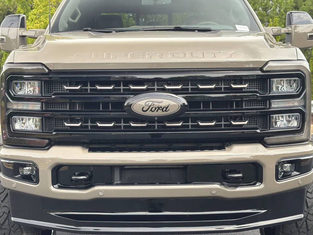 2026 Ford Super Duty F-350 SRW King Ranch thumbnail 19