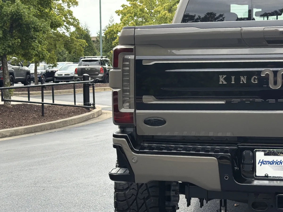 2026 Ford Super Duty F-350 SRW King Ranch thumbnail 21