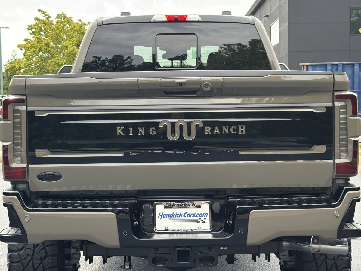 2026 Ford Super Duty F-350 SRW King Ranch thumbnail 22