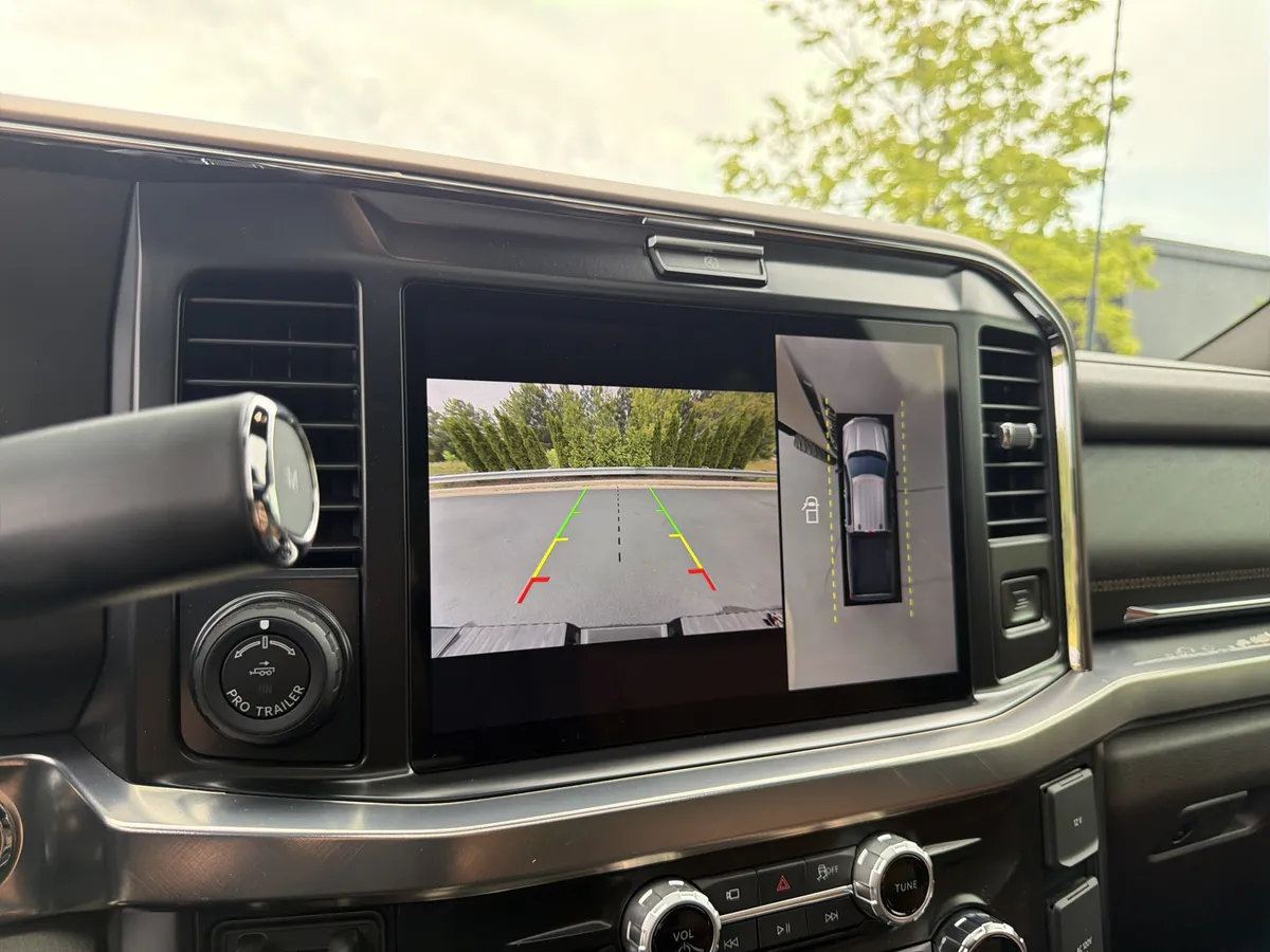 2026 Ford Super Duty F-350 SRW King Ranch thumbnail 37