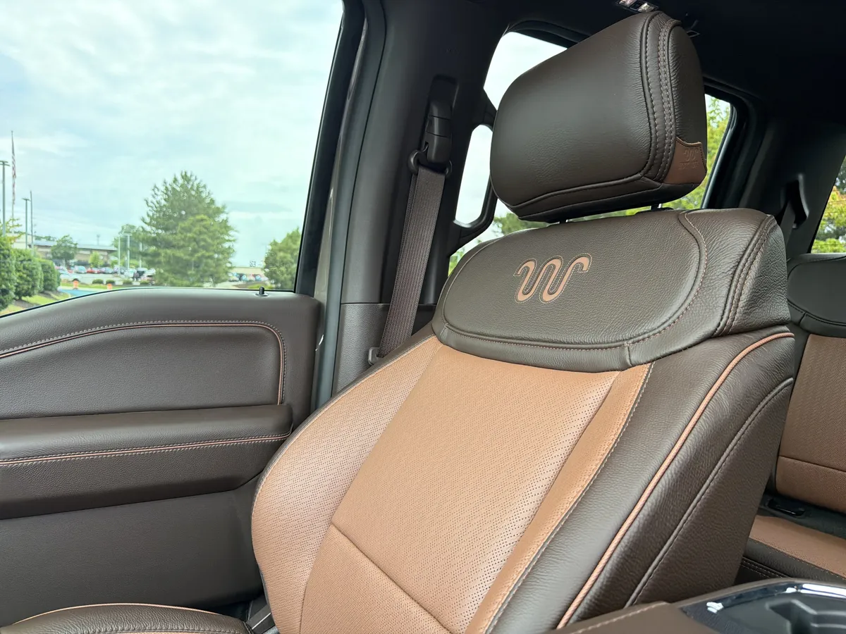 2026 Ford Super Duty F-350 SRW King Ranch thumbnail 44