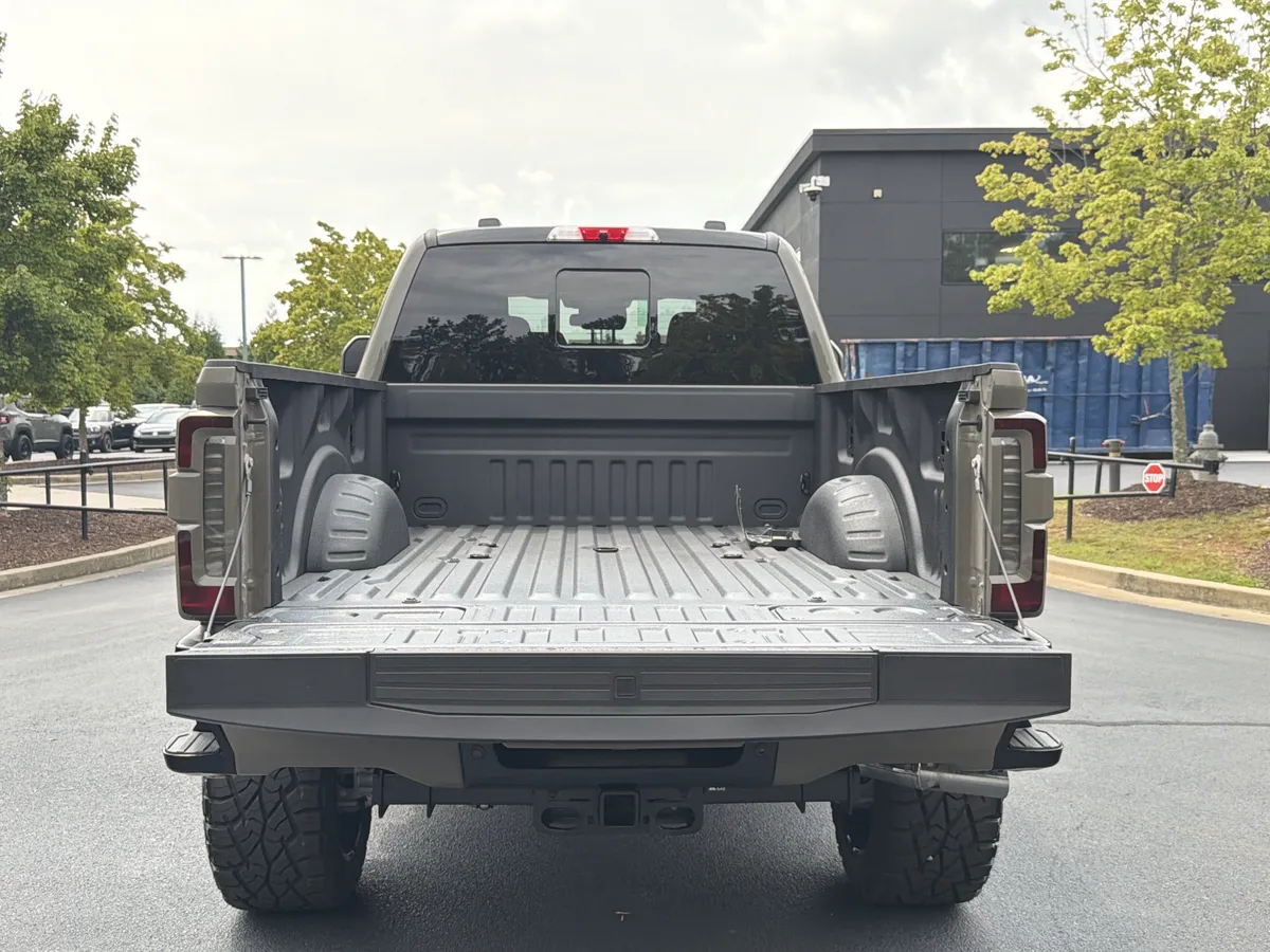 2026 Ford Super Duty F-350 SRW King Ranch thumbnail 48