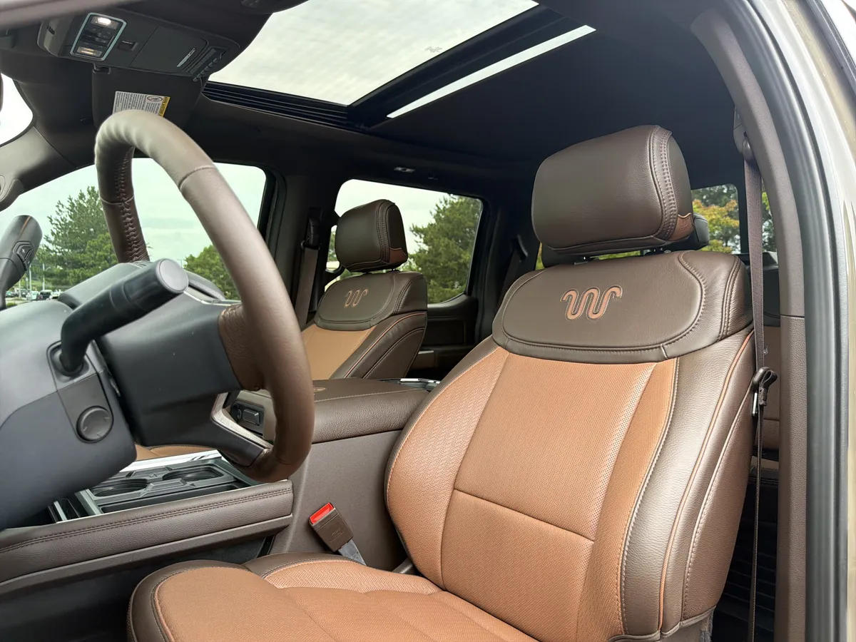 2026 Ford Super Duty F-350 SRW King Ranch thumbnail 6