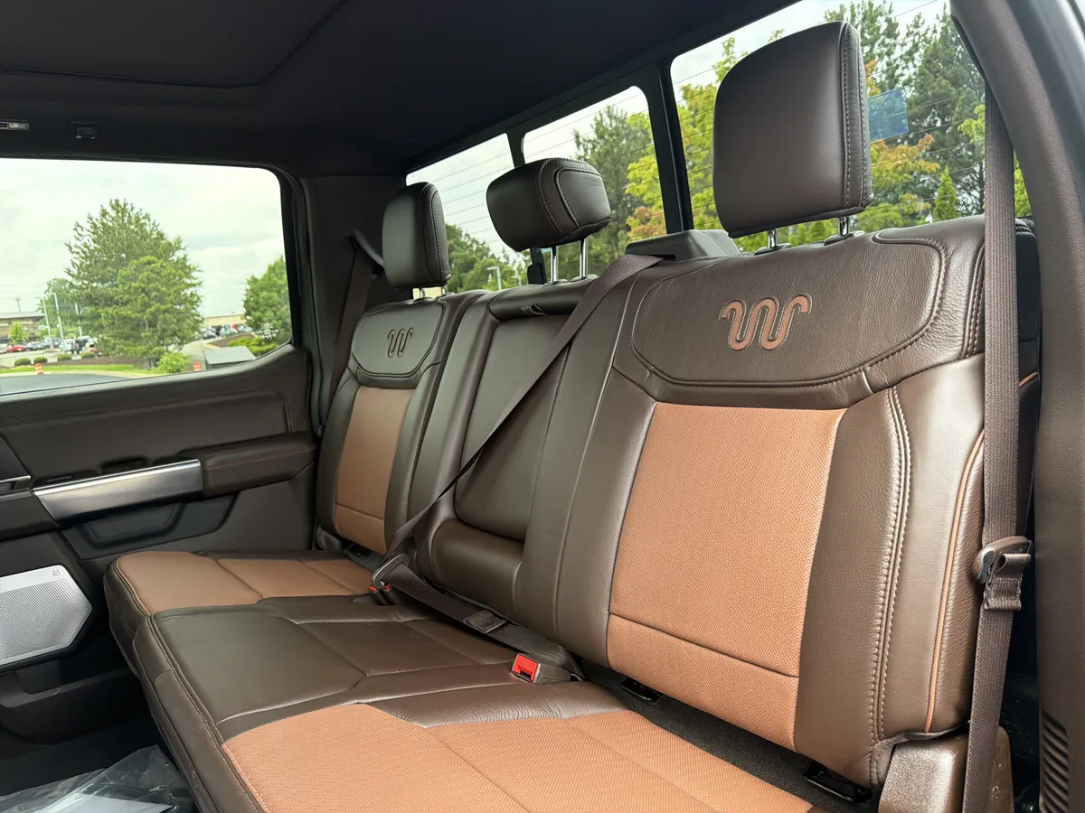 2026 Ford Super Duty F-350 SRW King Ranch thumbnail 8