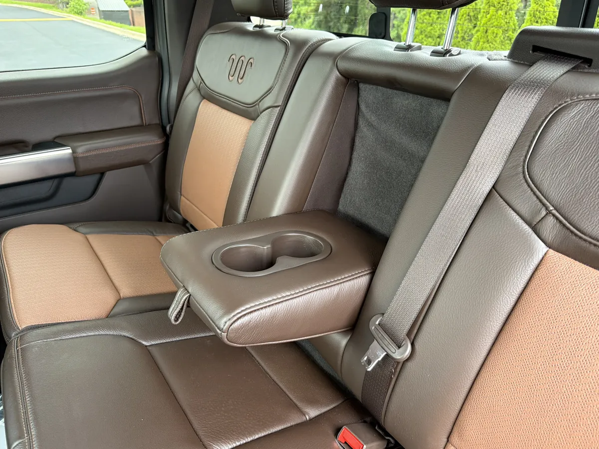 2026 Ford Super Duty F-350 SRW King Ranch thumbnail 9