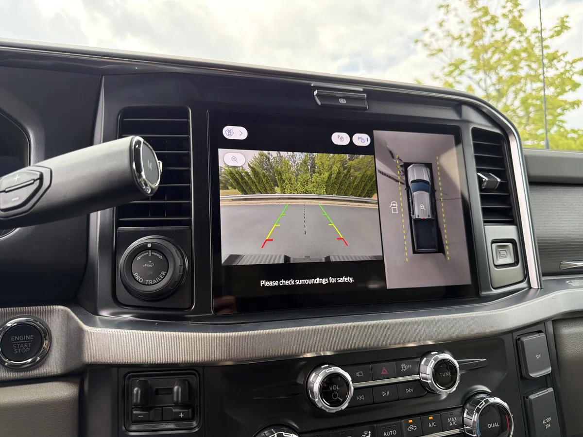 2026 Ford Super Duty F-450 DRW Platinum thumbnail 33