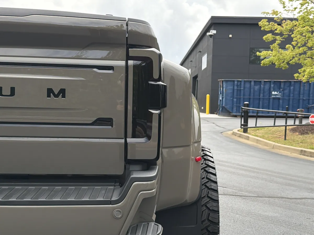 2026 Ford Super Duty F-450 DRW Platinum thumbnail 48