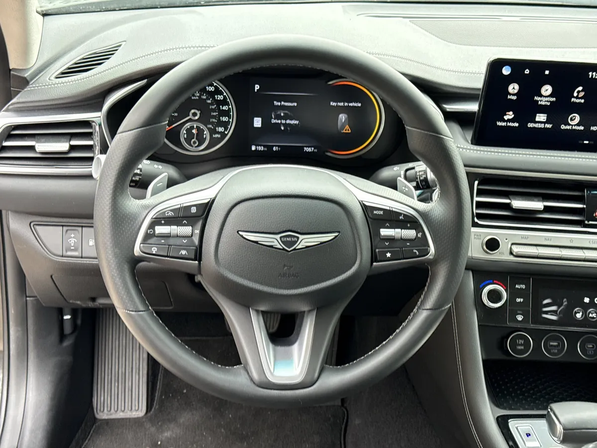 2026 Genesis G70 2.5T RWD thumbnail 18