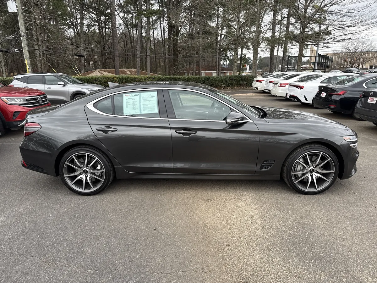 2026 Genesis G70 2.5T RWD thumbnail 6