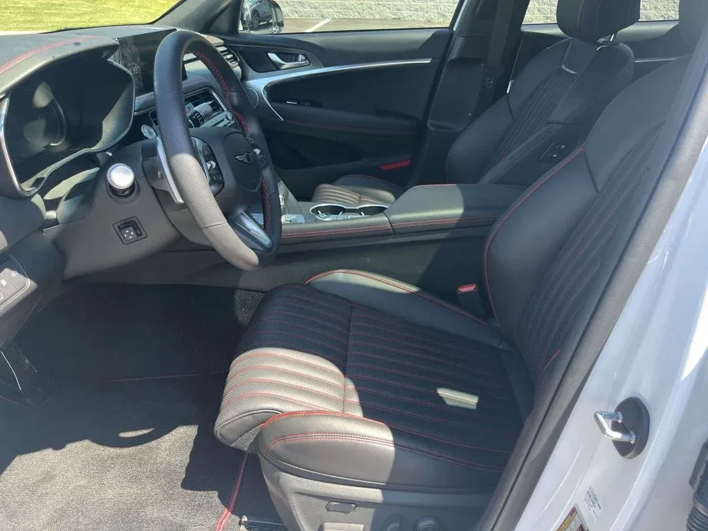 2026 Genesis G70 3.3T Sport Prestige thumbnail 12
