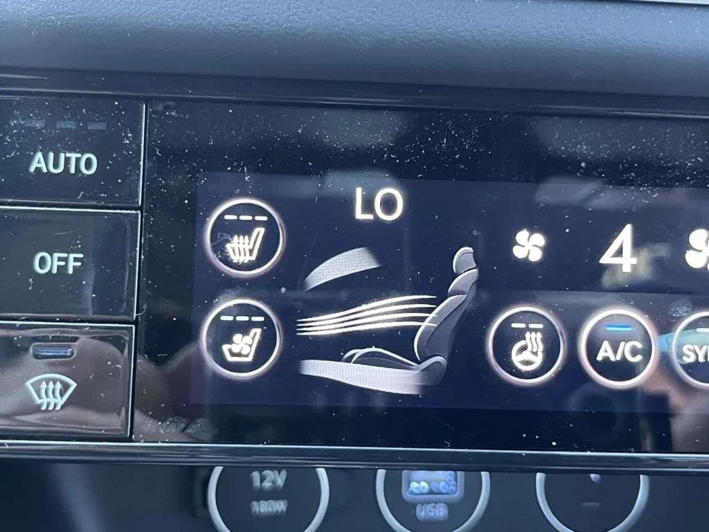 2026 Genesis G70 3.3T Sport Prestige thumbnail 24