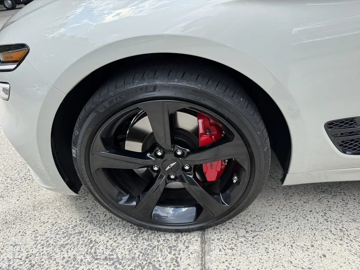 2026 Genesis G70 3.3T Sport Prestige thumbnail 11