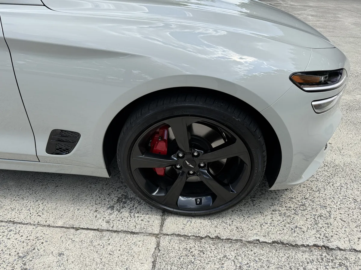 2026 Genesis G70 3.3T Sport Prestige thumbnail 12