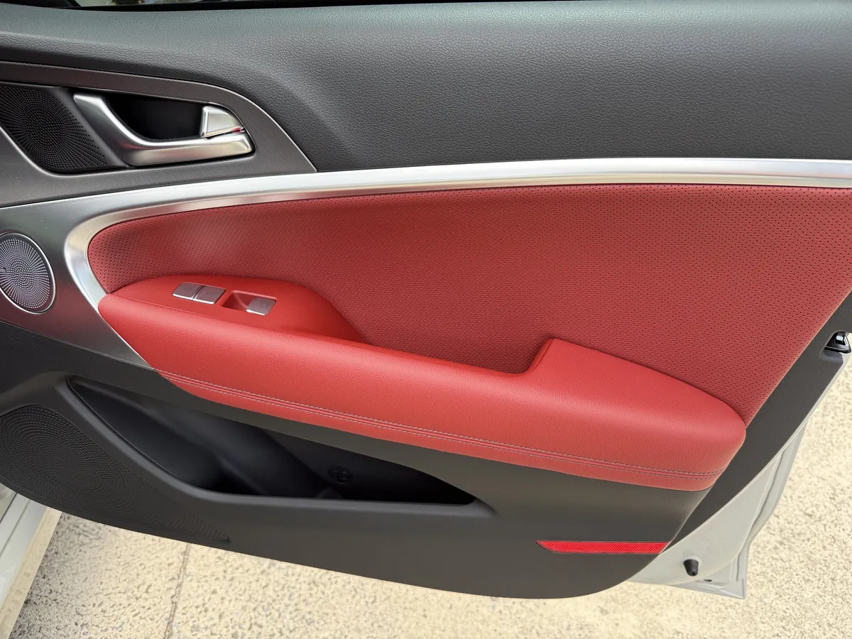 2026 Genesis G70 3.3T Sport Prestige thumbnail 14