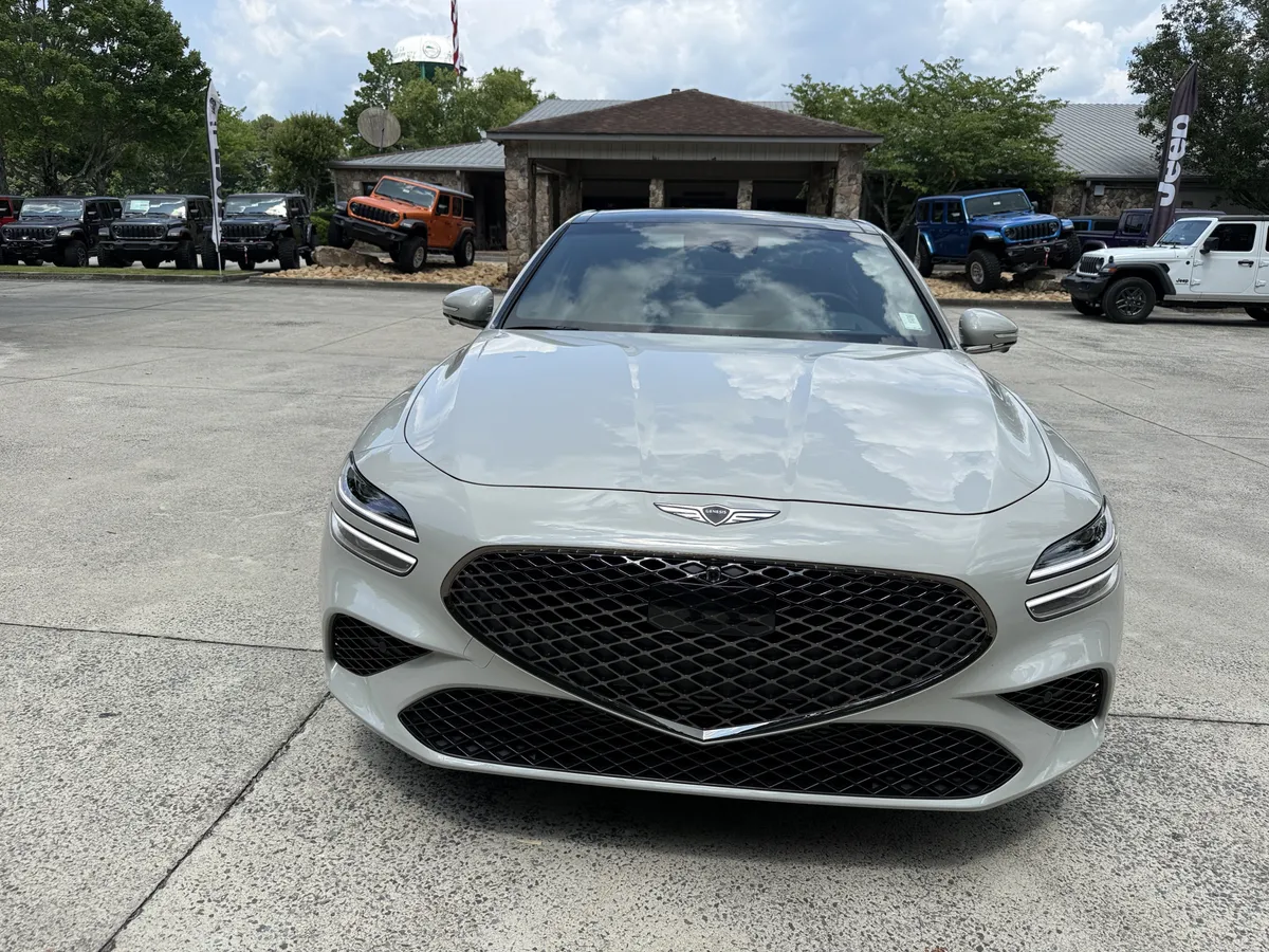 2026 Genesis G70 3.3T Sport Prestige thumbnail 2