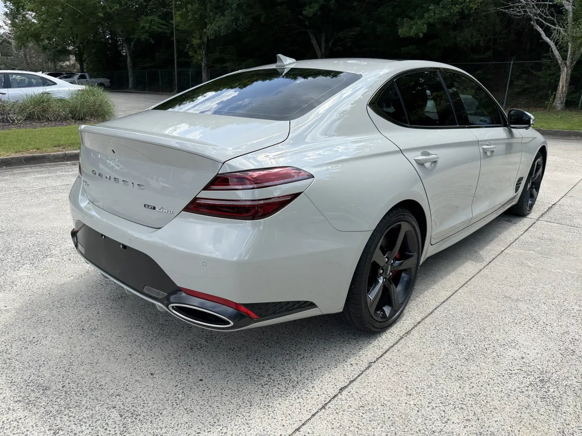 2026 Genesis G70 3.3T Sport Prestige thumbnail 7