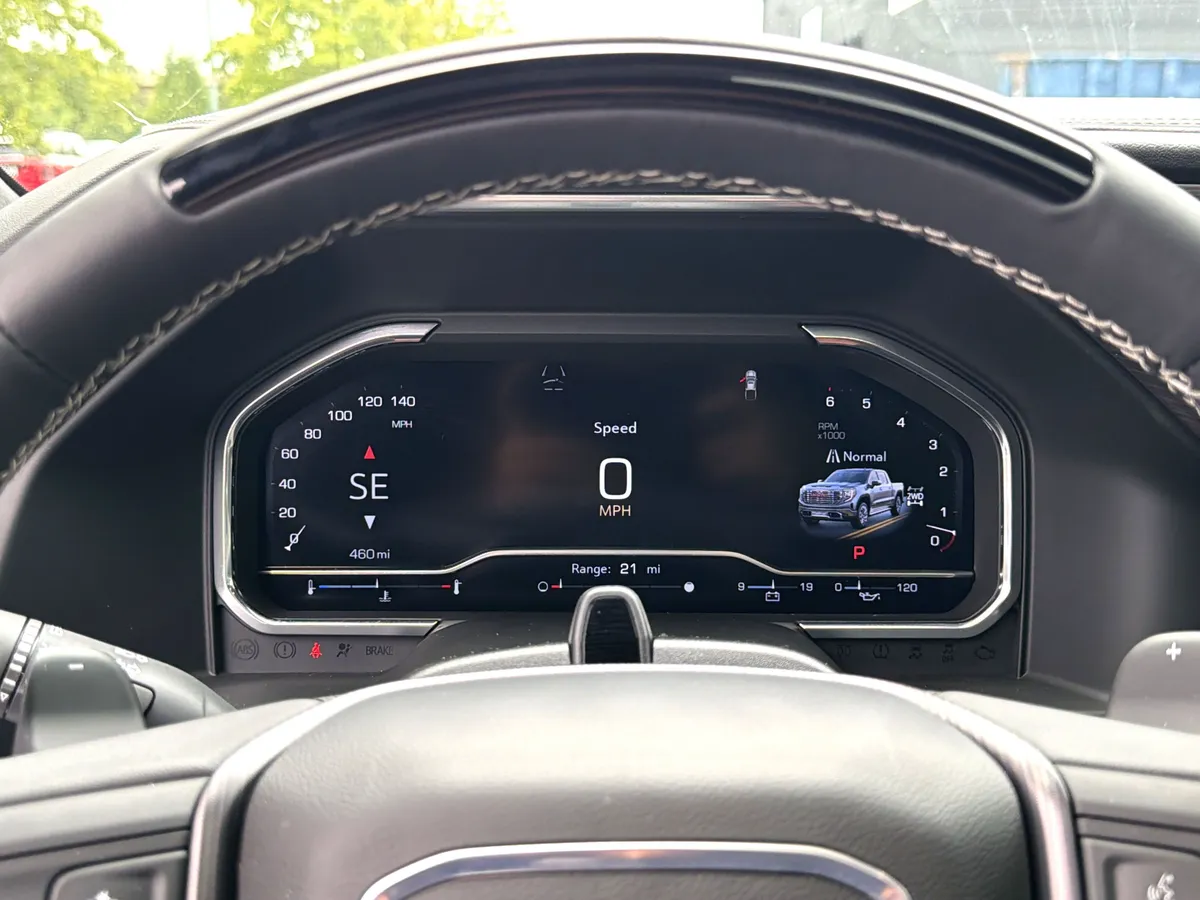 2026 GMC Sierra 1500 Denali Ultimate thumbnail 10