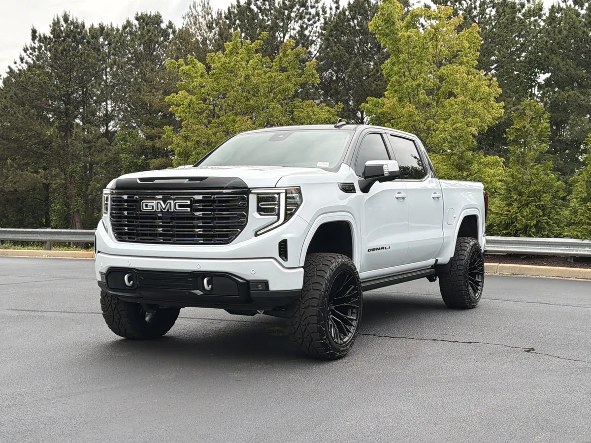 2026 GMC Sierra 1500 Denali Ultimate thumbnail 13