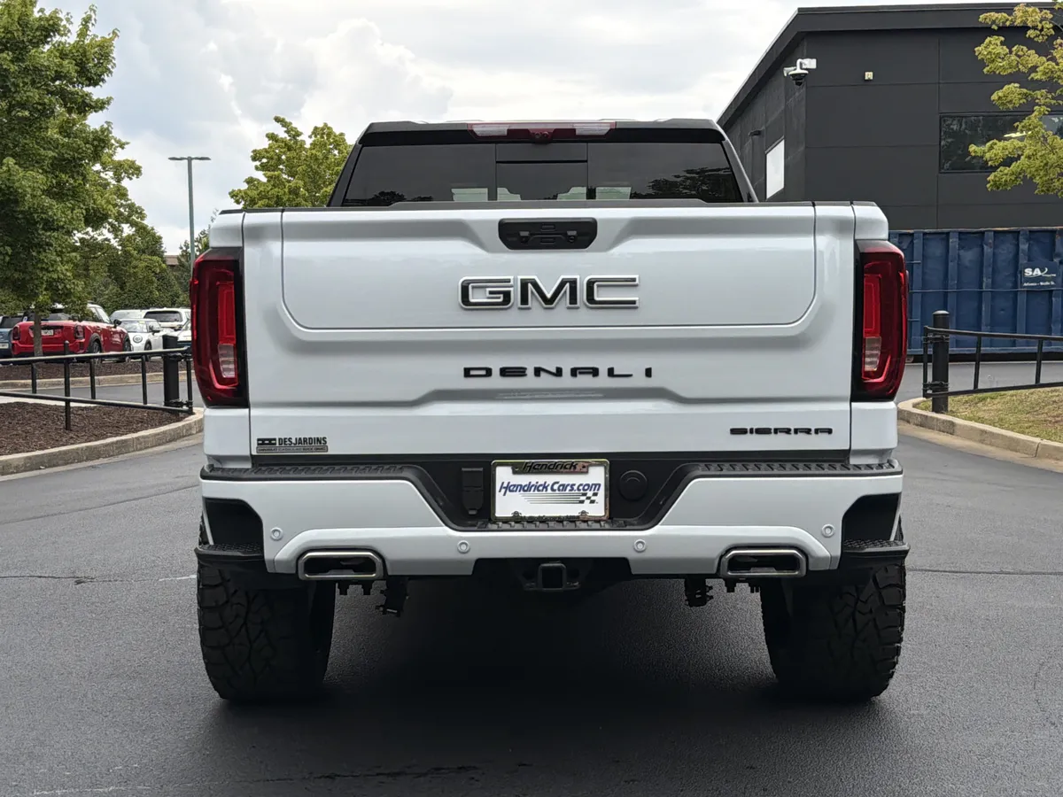 2026 GMC Sierra 1500 Denali Ultimate thumbnail 16