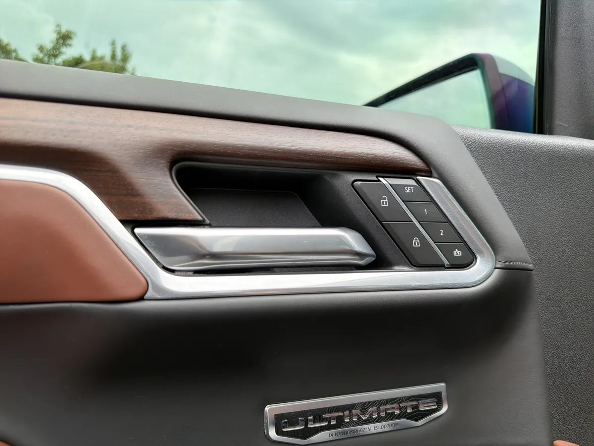 2026 GMC Sierra 1500 Denali Ultimate thumbnail 23