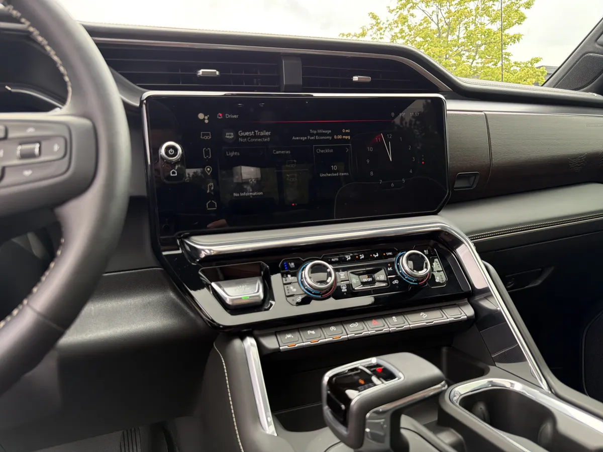 2026 GMC Sierra 1500 Denali Ultimate thumbnail 32