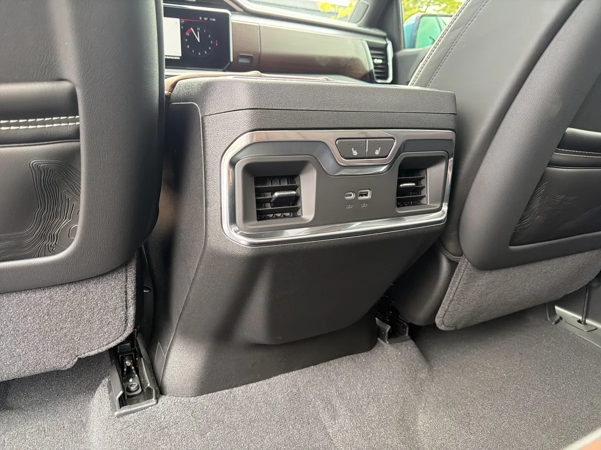 2026 GMC Sierra 1500 Denali Ultimate thumbnail 37