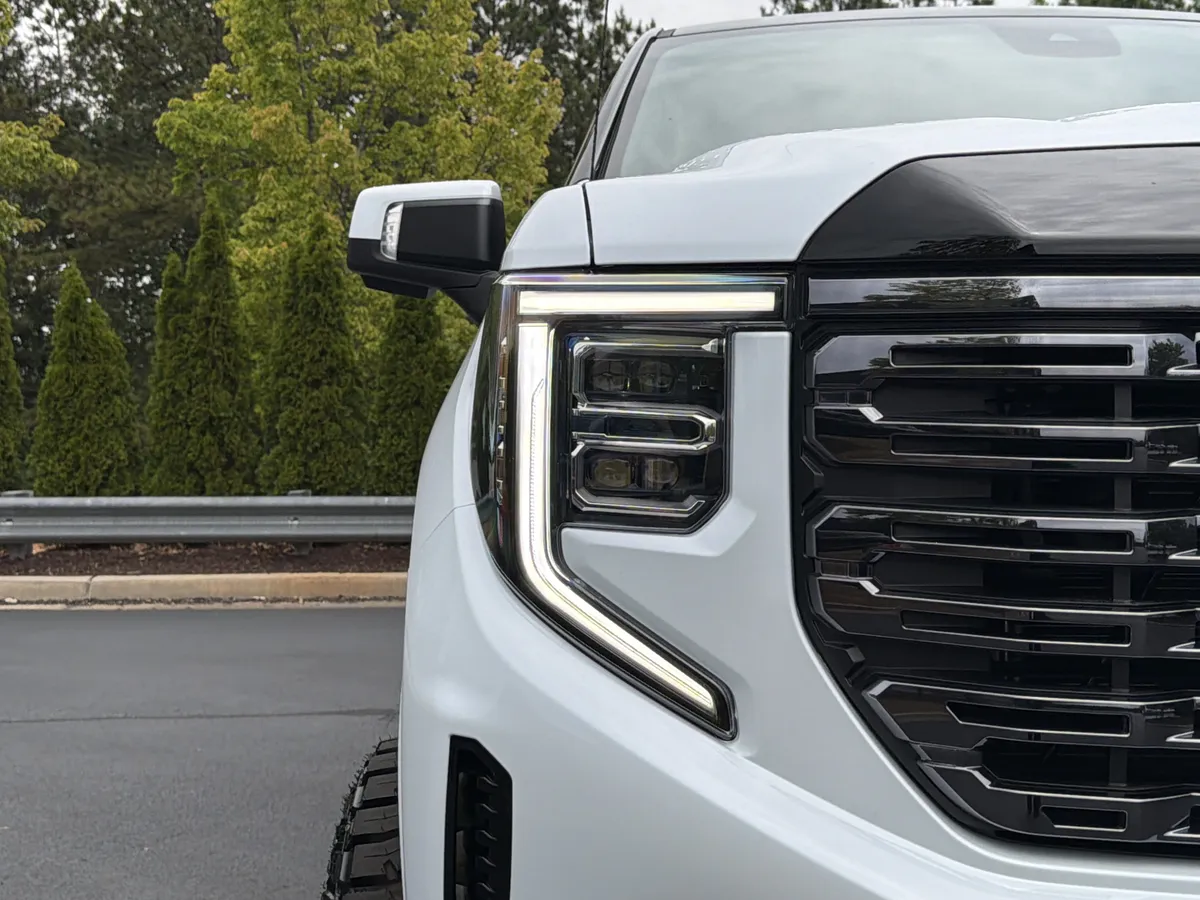 2026 GMC Sierra 1500 Denali Ultimate thumbnail 41
